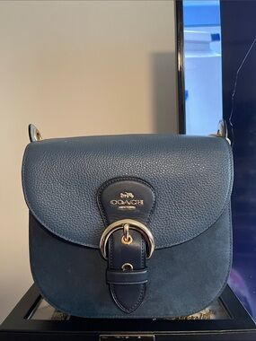 Coach Kleo Shoulder Bag 23 in blue pebbled leather and suede